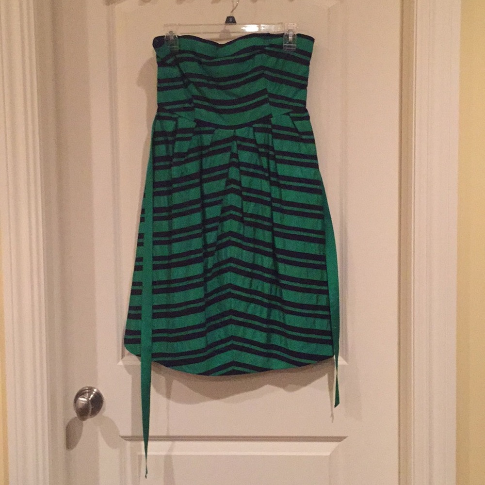 Cute strapless dress